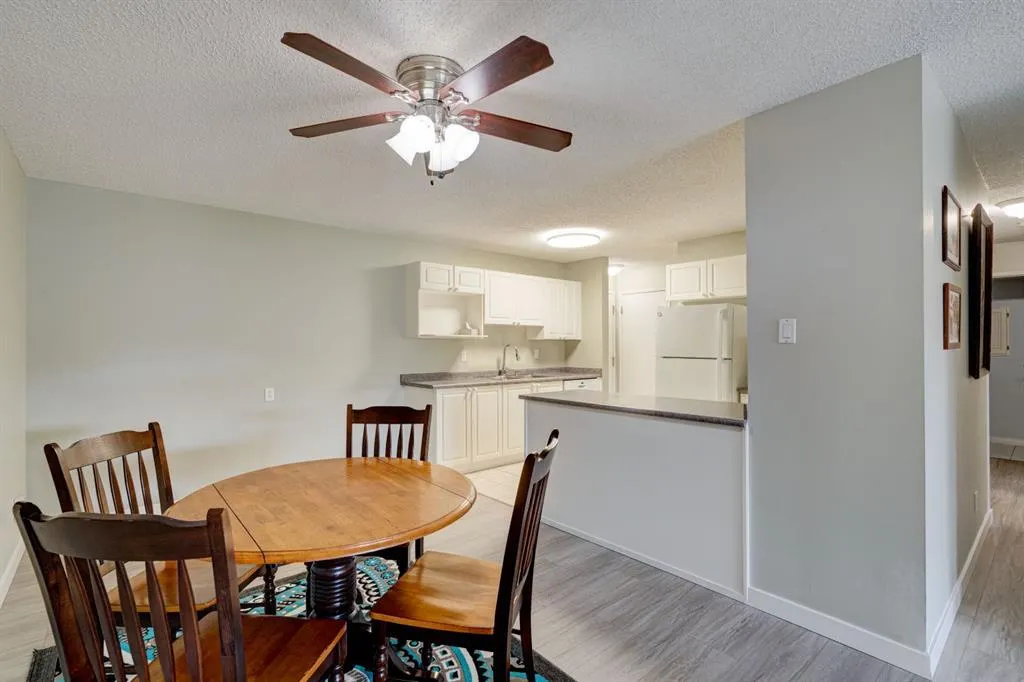 659 4 Avenue NE, #106