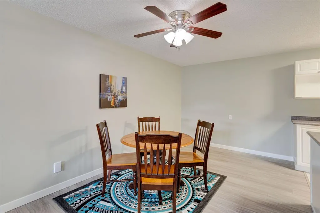 659 4 Avenue NE, #106