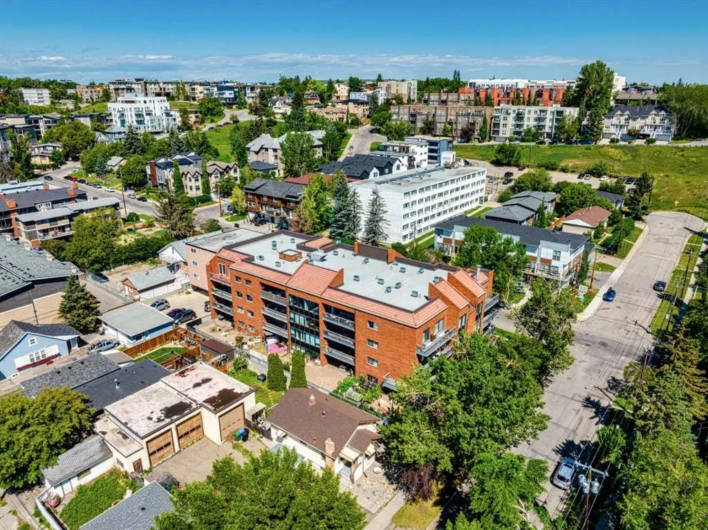 659 4 Avenue NE, #106