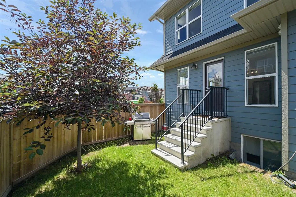 403 Cranbrook Square SE
