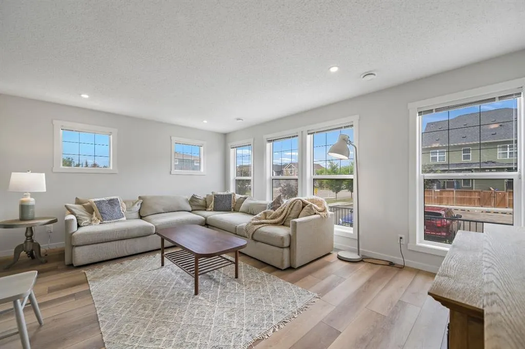 403 Cranbrook Square SE
