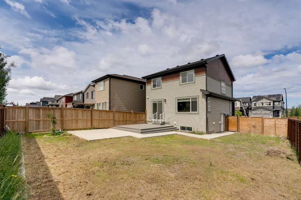 274 Howse Drive NE