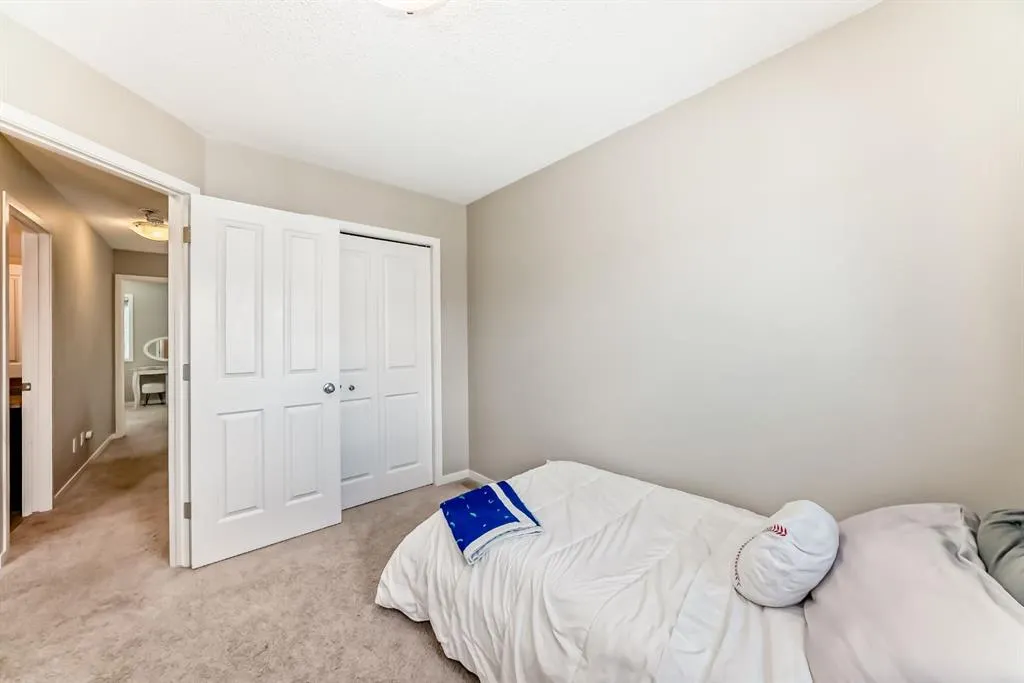 401 Cranberry Circle SE