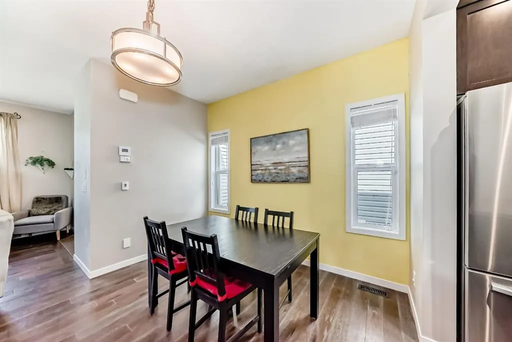 401 Cranberry Circle SE