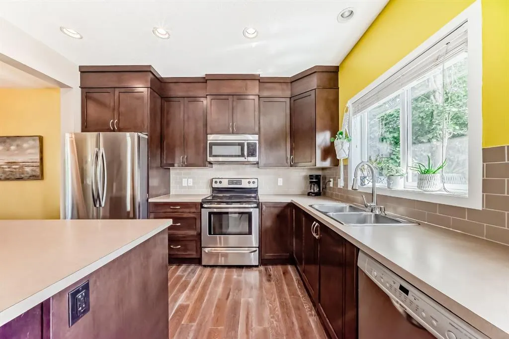401 Cranberry Circle SE