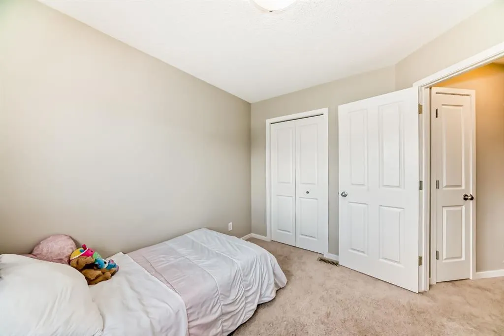401 Cranberry Circle SE