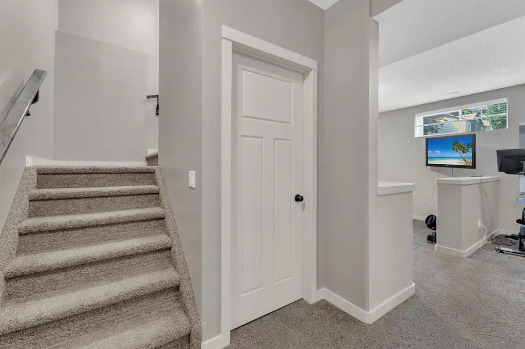 68 Sutherland Close