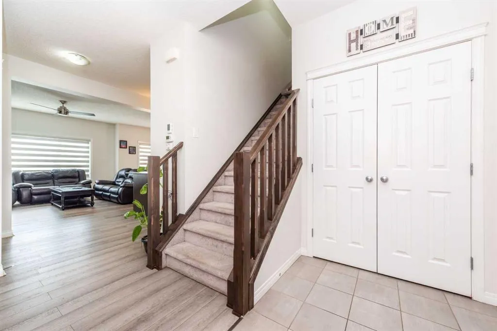 71 Savanna Parade NE