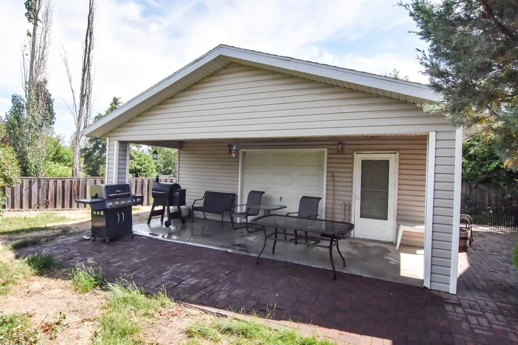 62 Parklane Drive