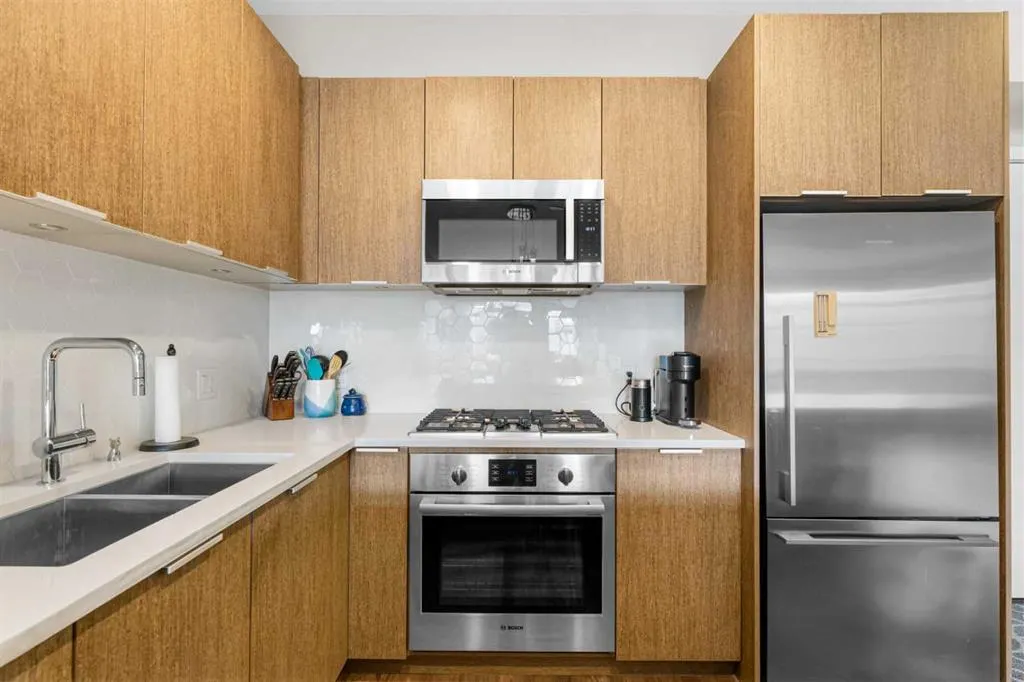 823 5 Avenue NW, #308