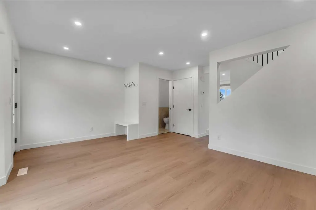 61 Martindale Court NE