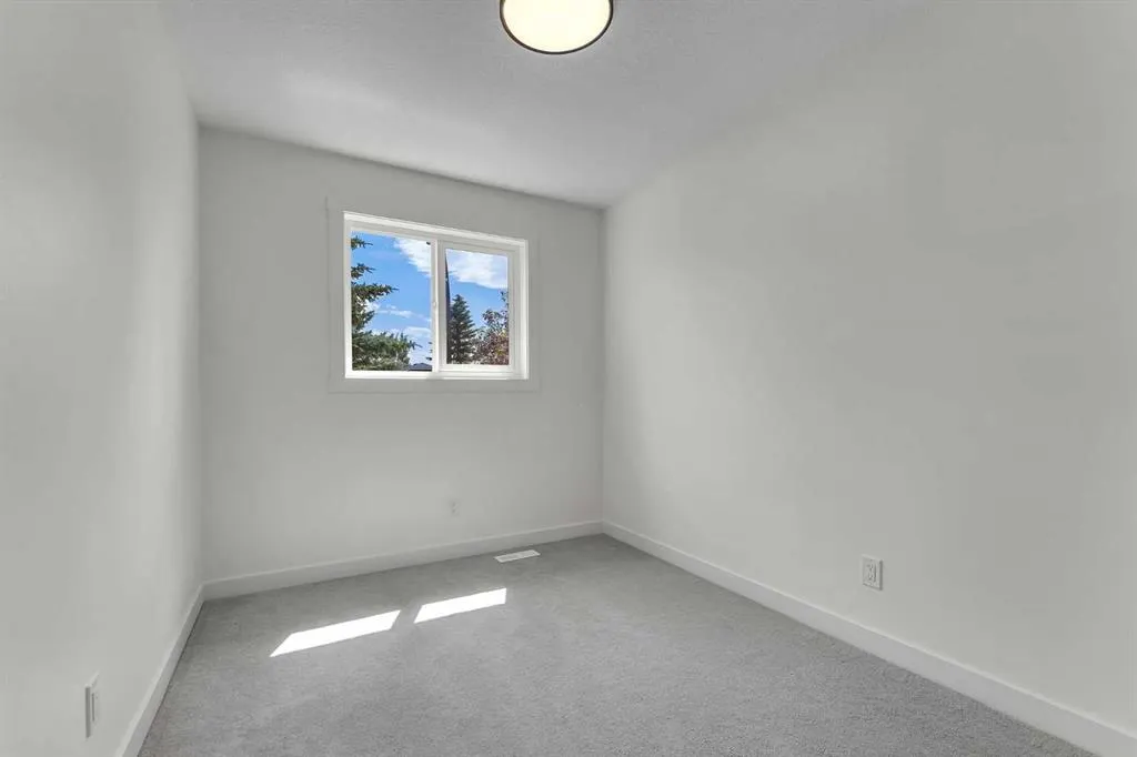 61 Martindale Court NE