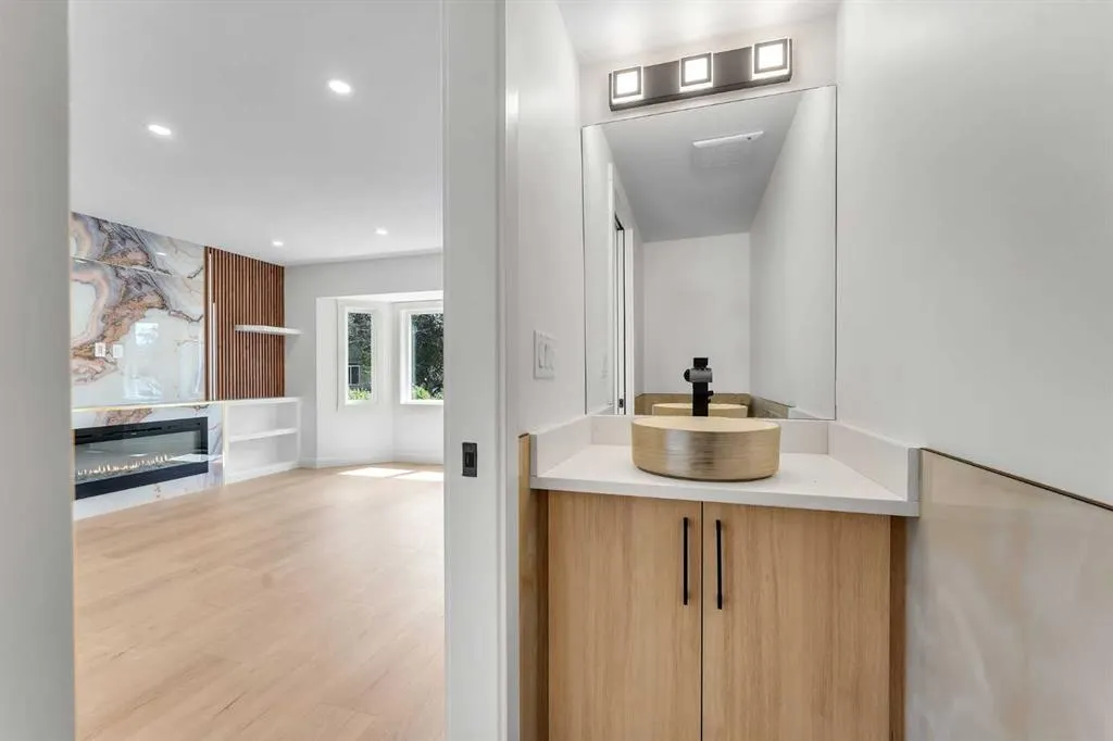61 Martindale Court NE