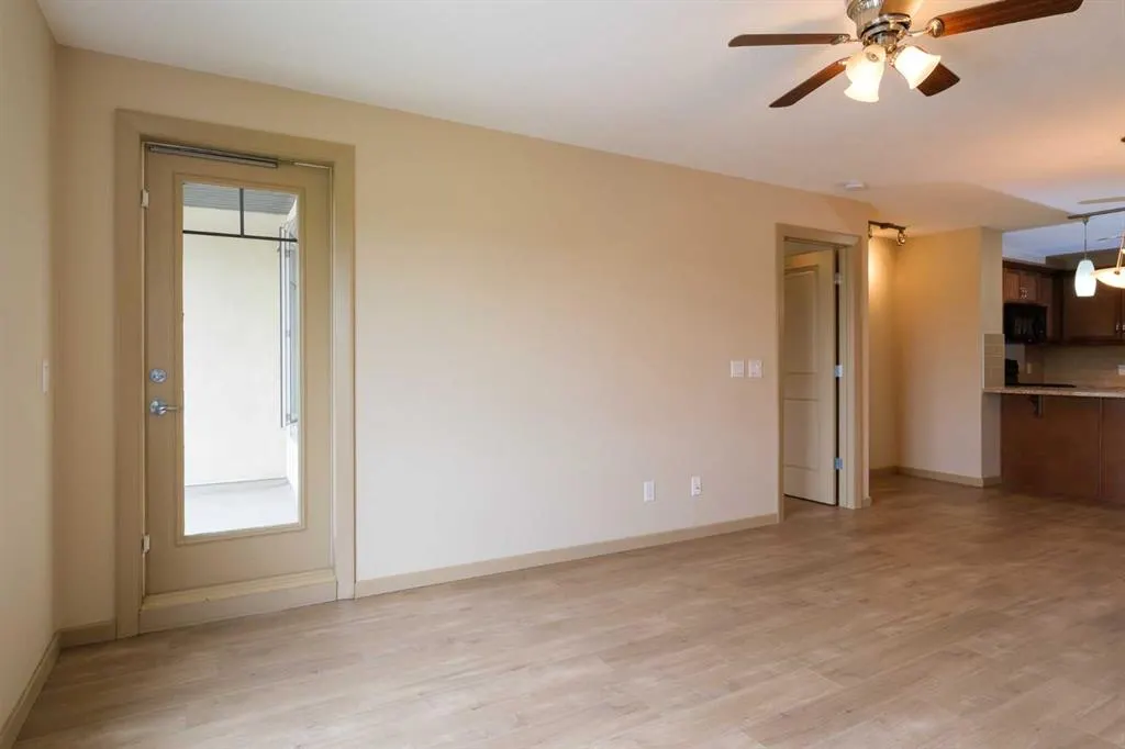 310 Mckenzie Towne Gate SE, #1309