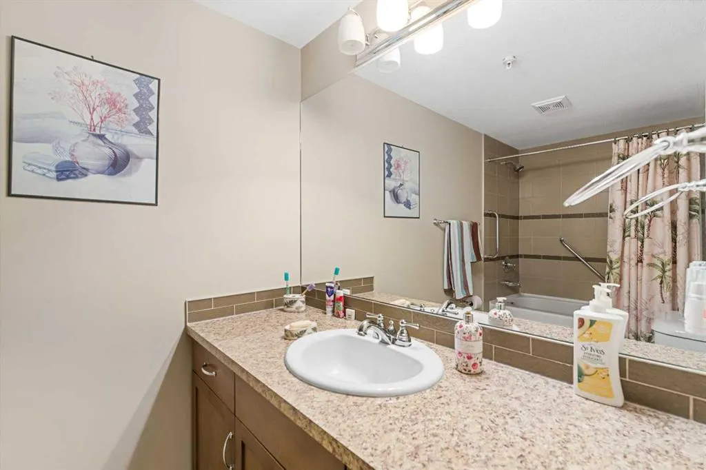 310 Mckenzie Towne Gate SE, #1309
