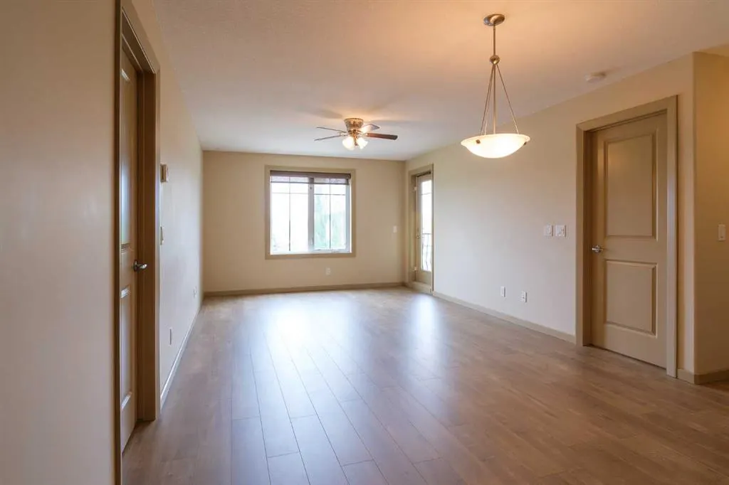 310 Mckenzie Towne Gate SE, #1309
