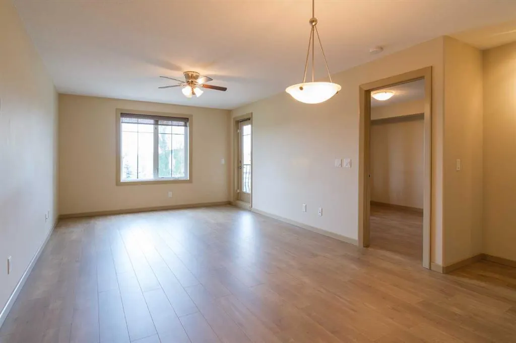 310 Mckenzie Towne Gate SE, #1309