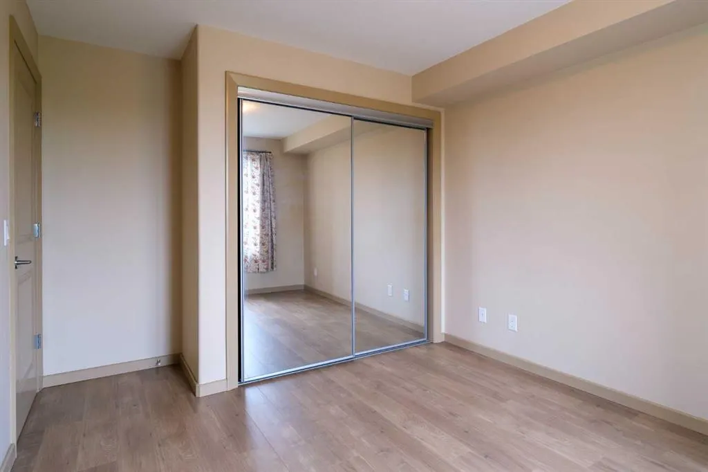 310 Mckenzie Towne Gate SE, #1309