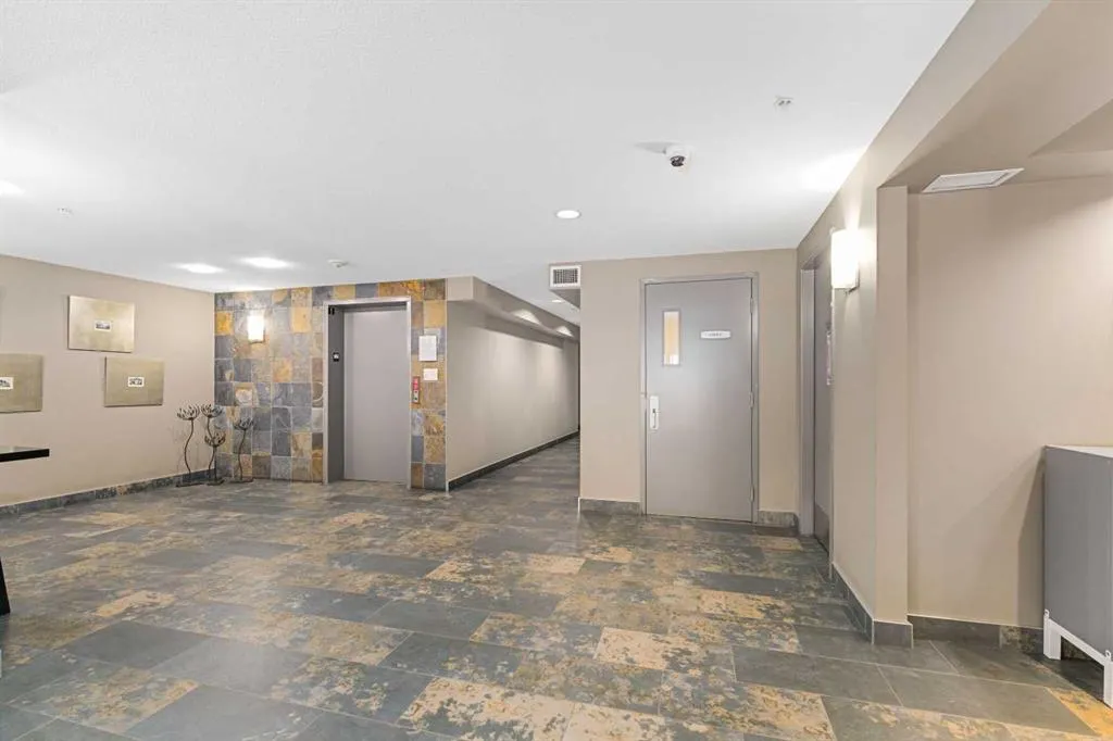 310 Mckenzie Towne Gate SE, #1309