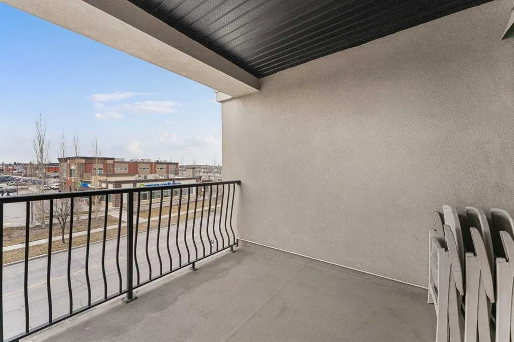 310 Mckenzie Towne Gate SE, #1309
