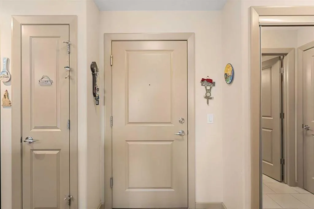 310 Mckenzie Towne Gate SE, #1309