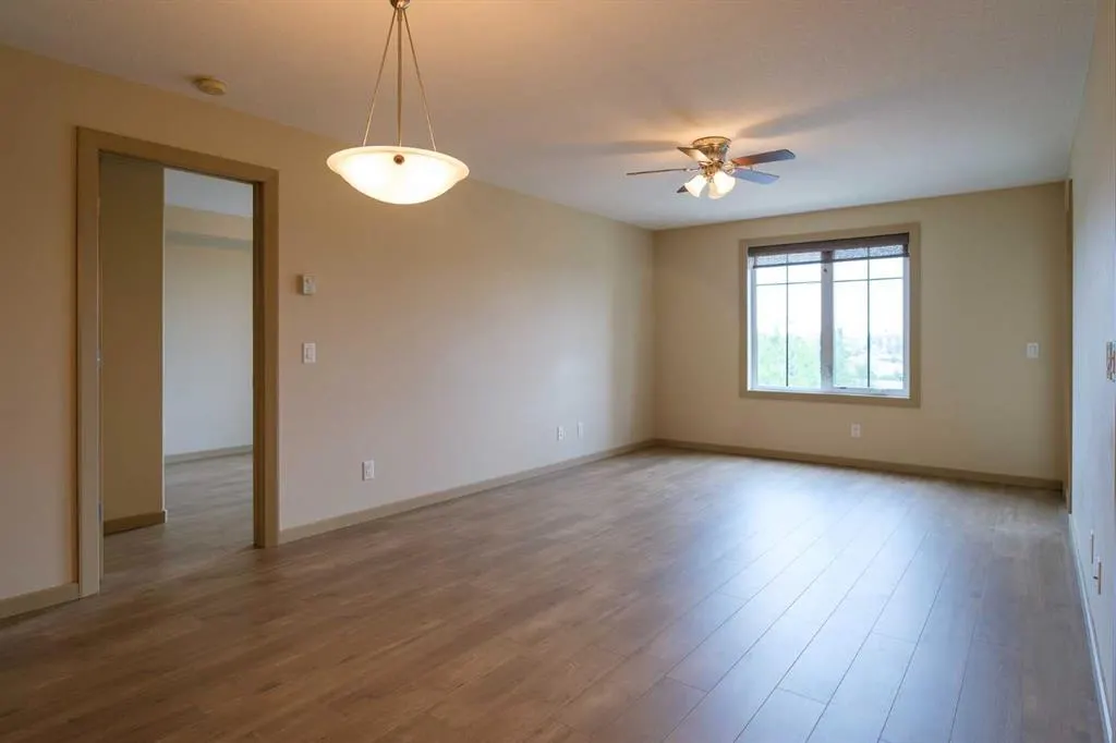 310 Mckenzie Towne Gate SE, #1309