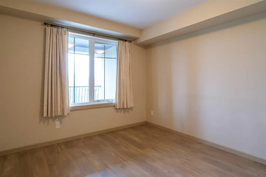 310 Mckenzie Towne Gate SE, #1309