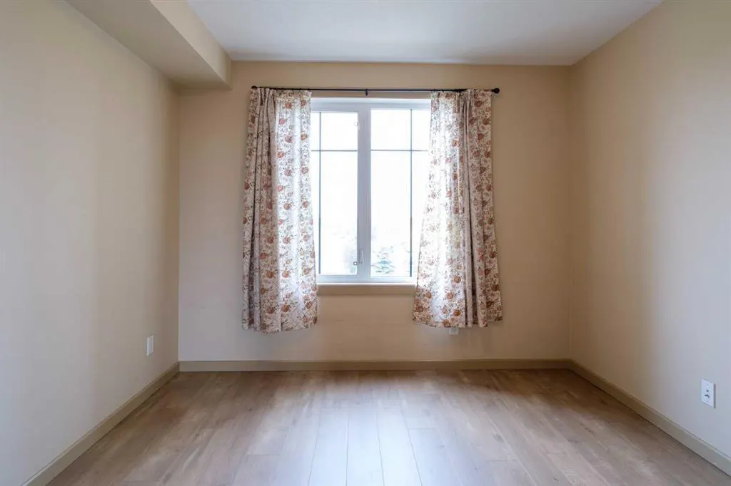 310 Mckenzie Towne Gate SE, #1309