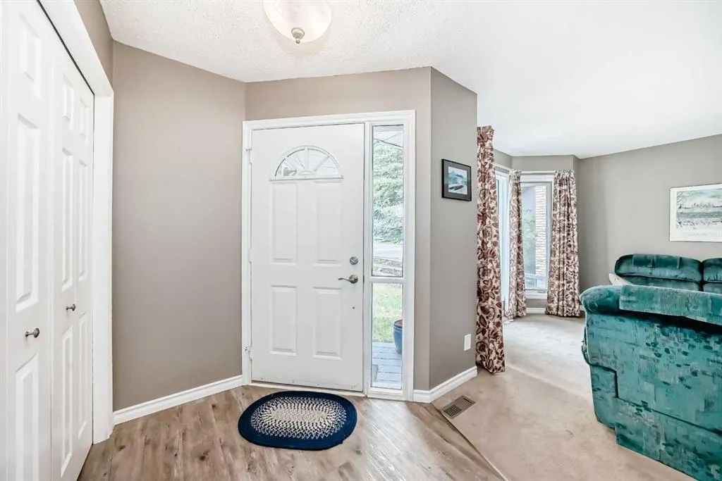 13 Riverview Circle