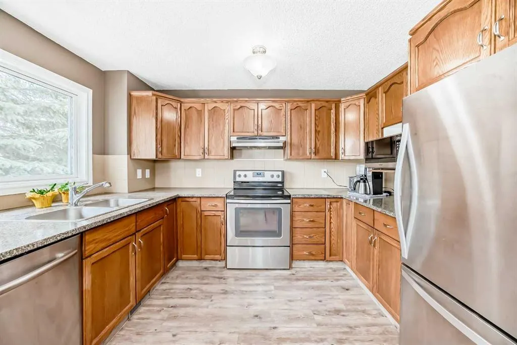 13 Riverview Circle