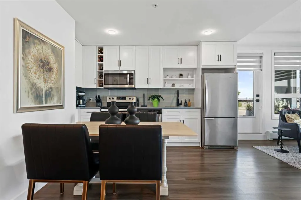 350 Livingston Common NE, #1215