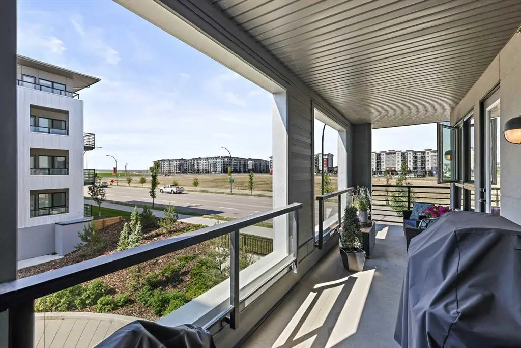 350 Livingston Common NE, #1215