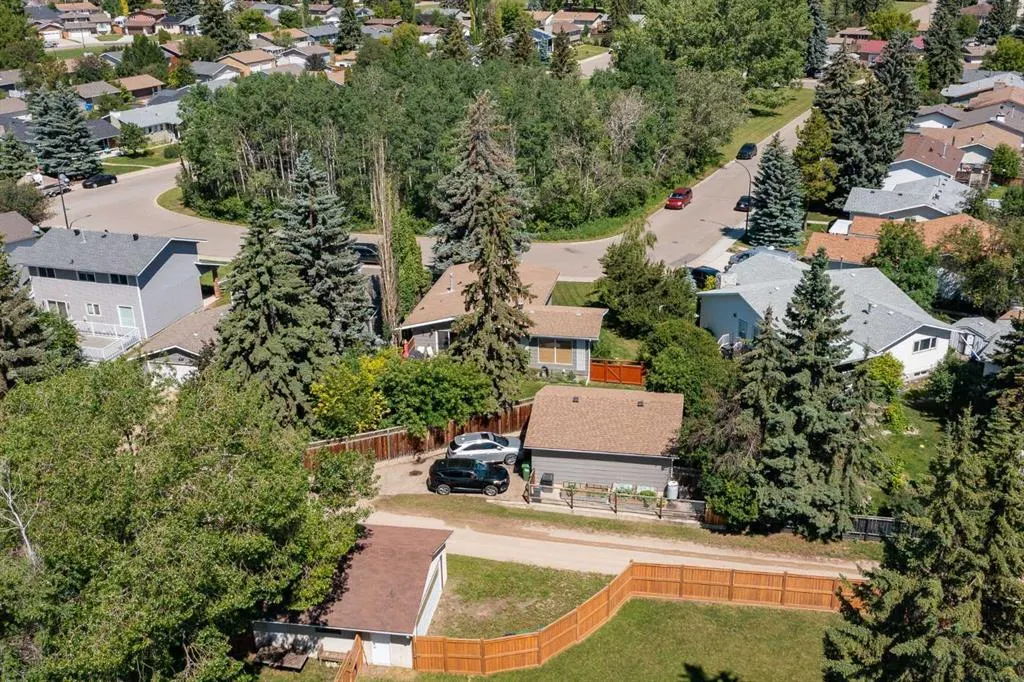 19 Oyen Crescent