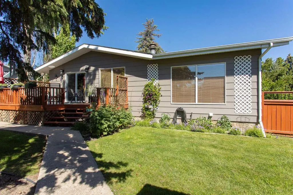 19 Oyen Crescent