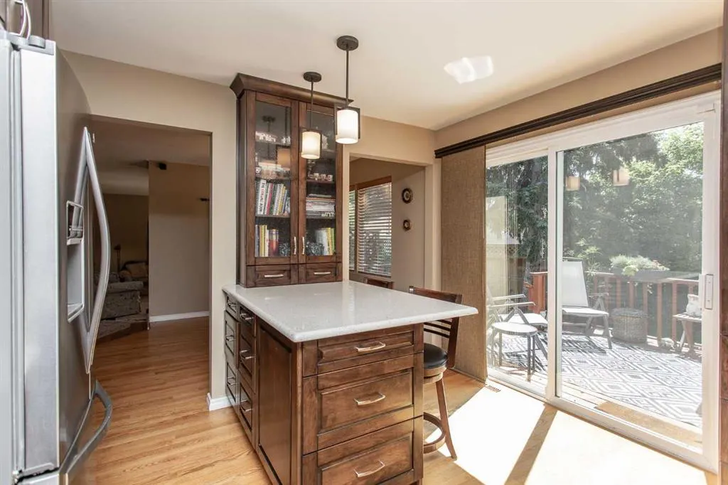19 Oyen Crescent
