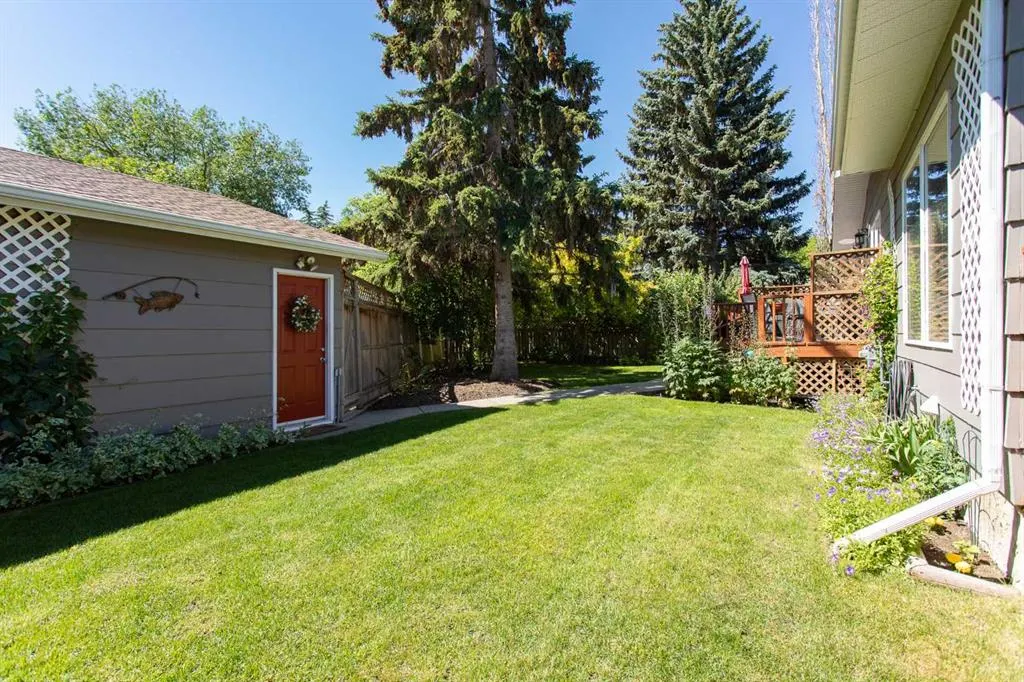 19 Oyen Crescent