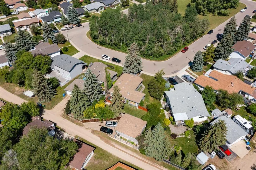 19 Oyen Crescent