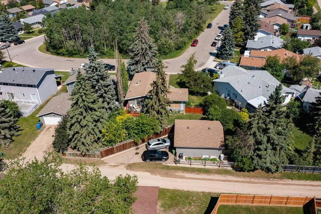 19 Oyen Crescent