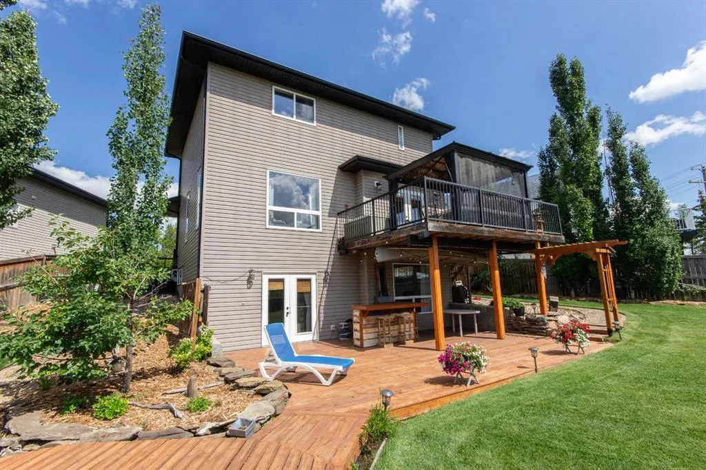 152 Iverson Close