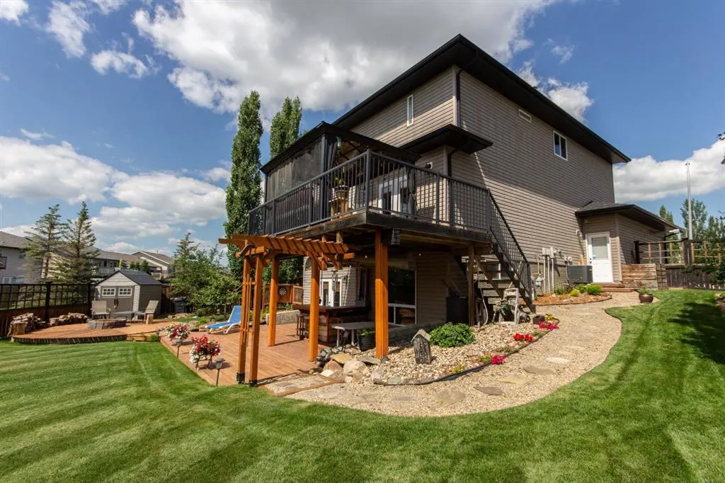 152 Iverson Close
