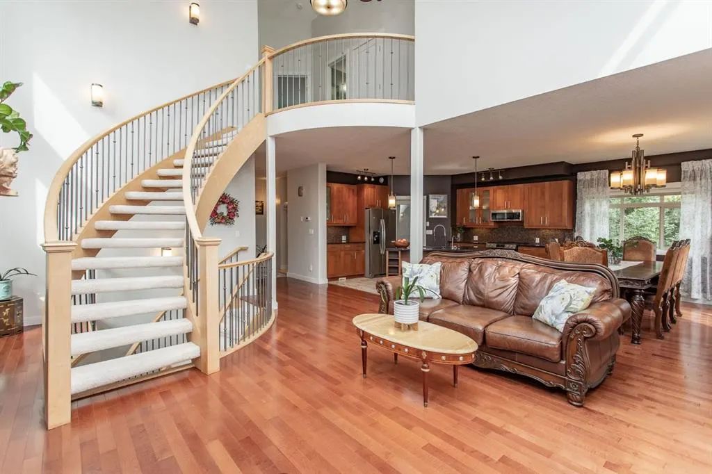 131 Isherwood Close