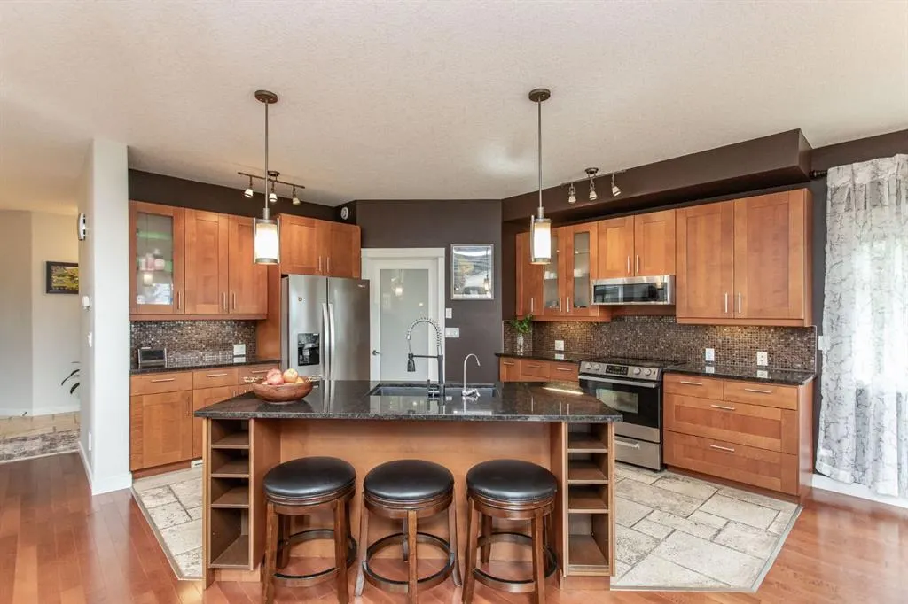 131 Isherwood Close