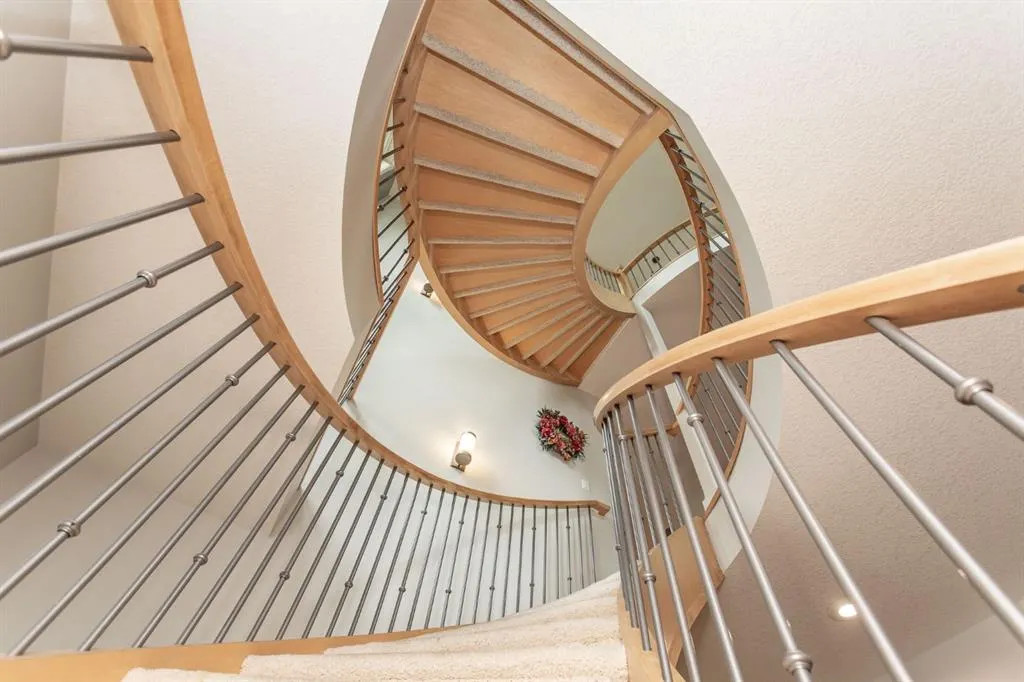 131 Isherwood Close
