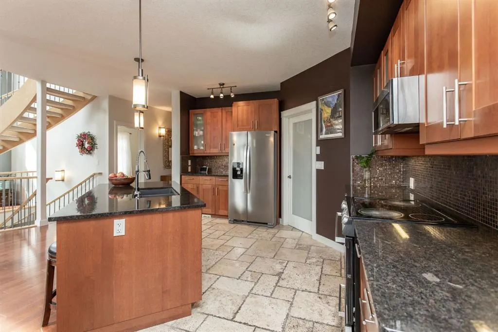 131 Isherwood Close