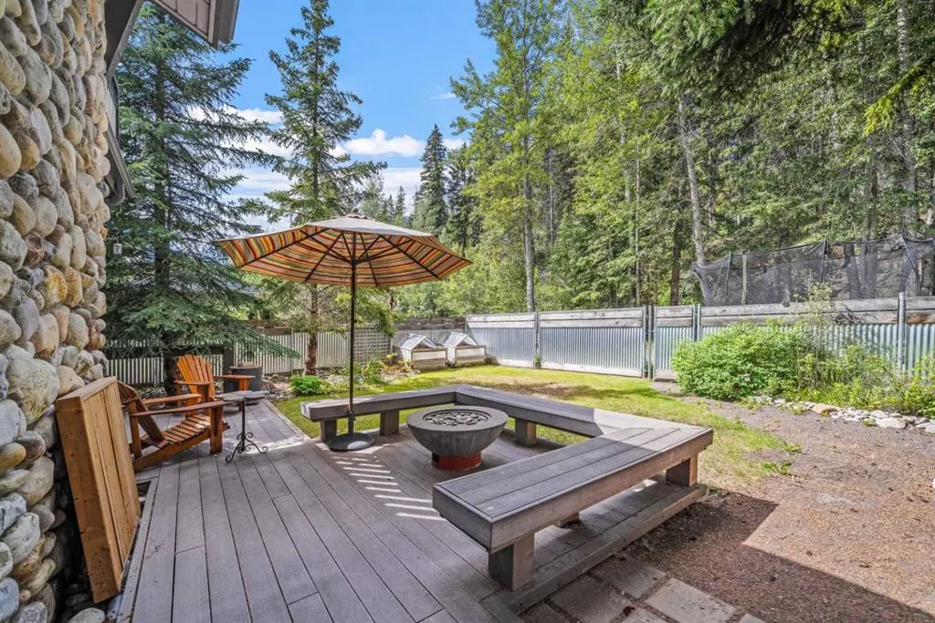 140 Rundle Crescent