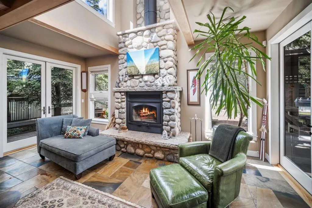 140 Rundle Crescent
