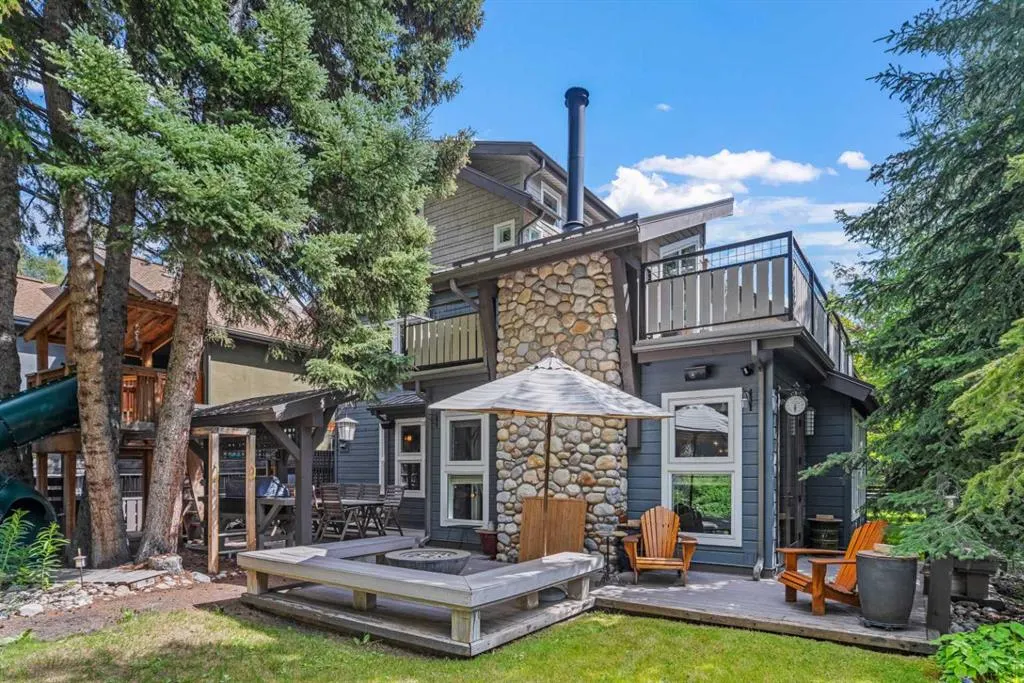 140 Rundle Crescent