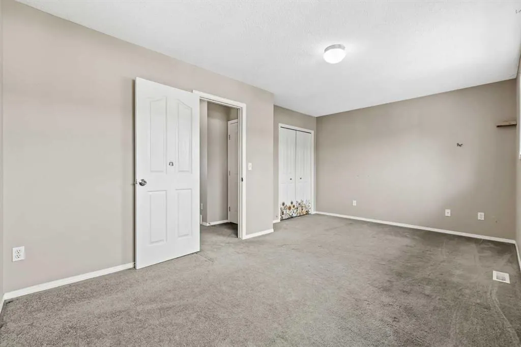 111 Tarawood Lane NE, #1304