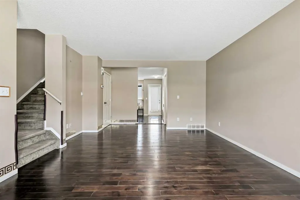 111 Tarawood Lane NE, #1304