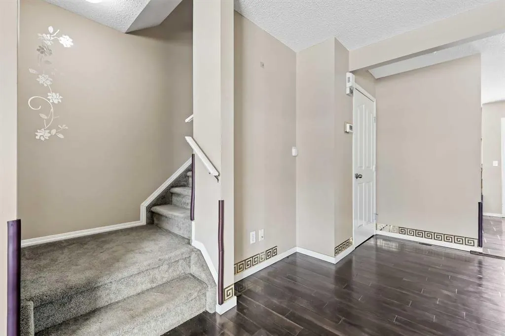 111 Tarawood Lane NE, #1304